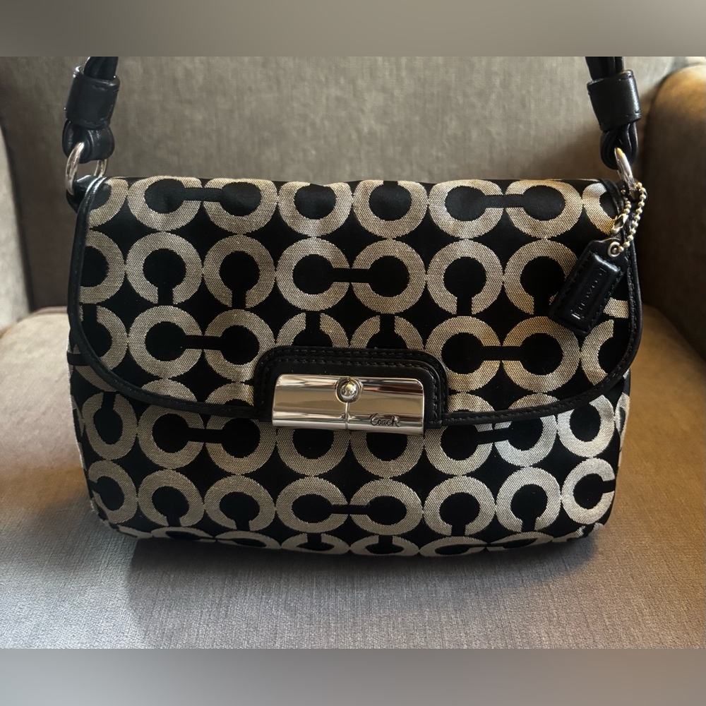 VTG COACH Y2K Signature Art “Optic C” Shoulder Bag Y2K 45130- Authentic EUC - Picture 2 of 14